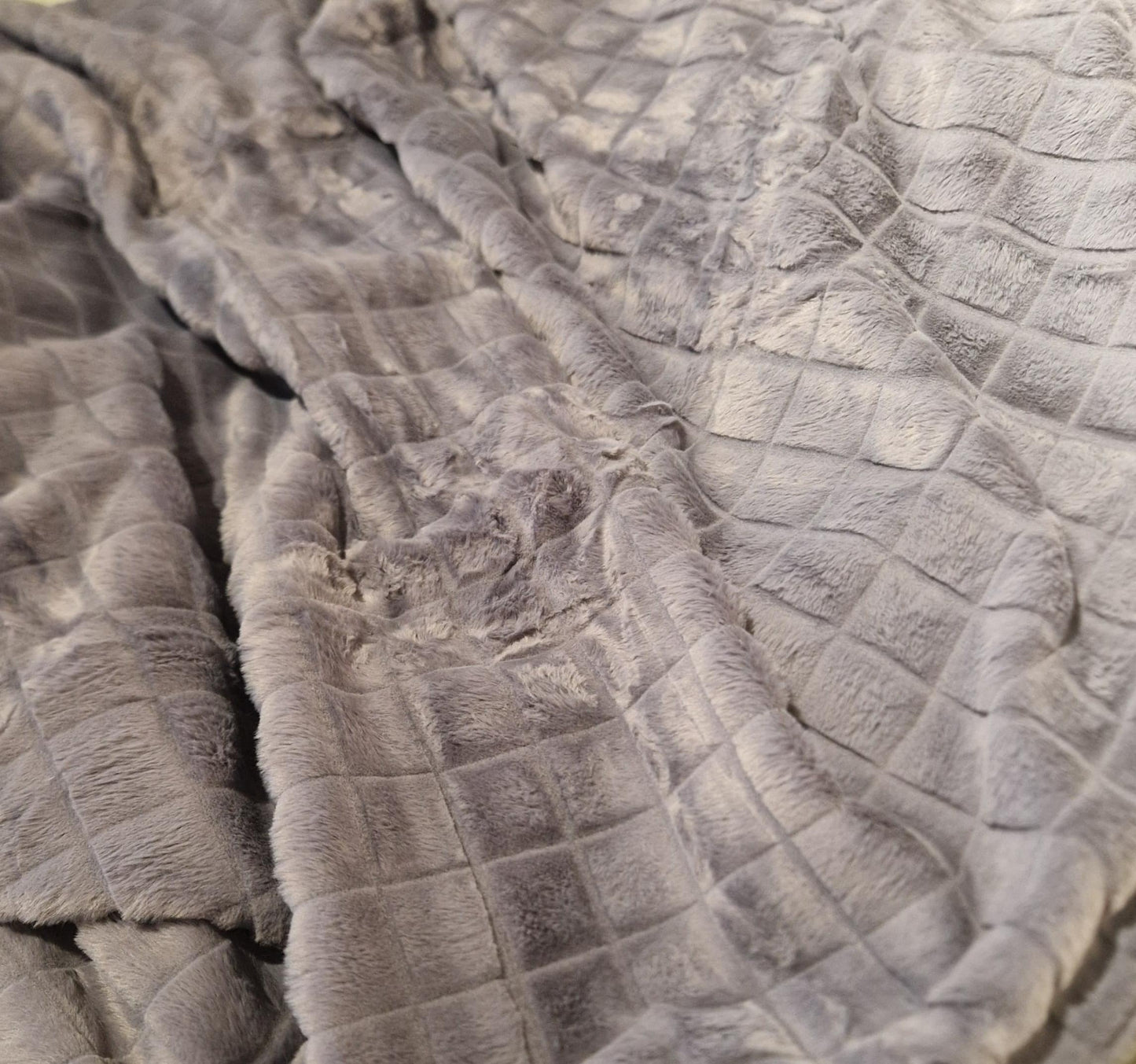 Pătură Moale și Călduroasă 210x230cm – Față Catifea Acrilică, Spate Poliester, Albastru Elegant, RCG-2